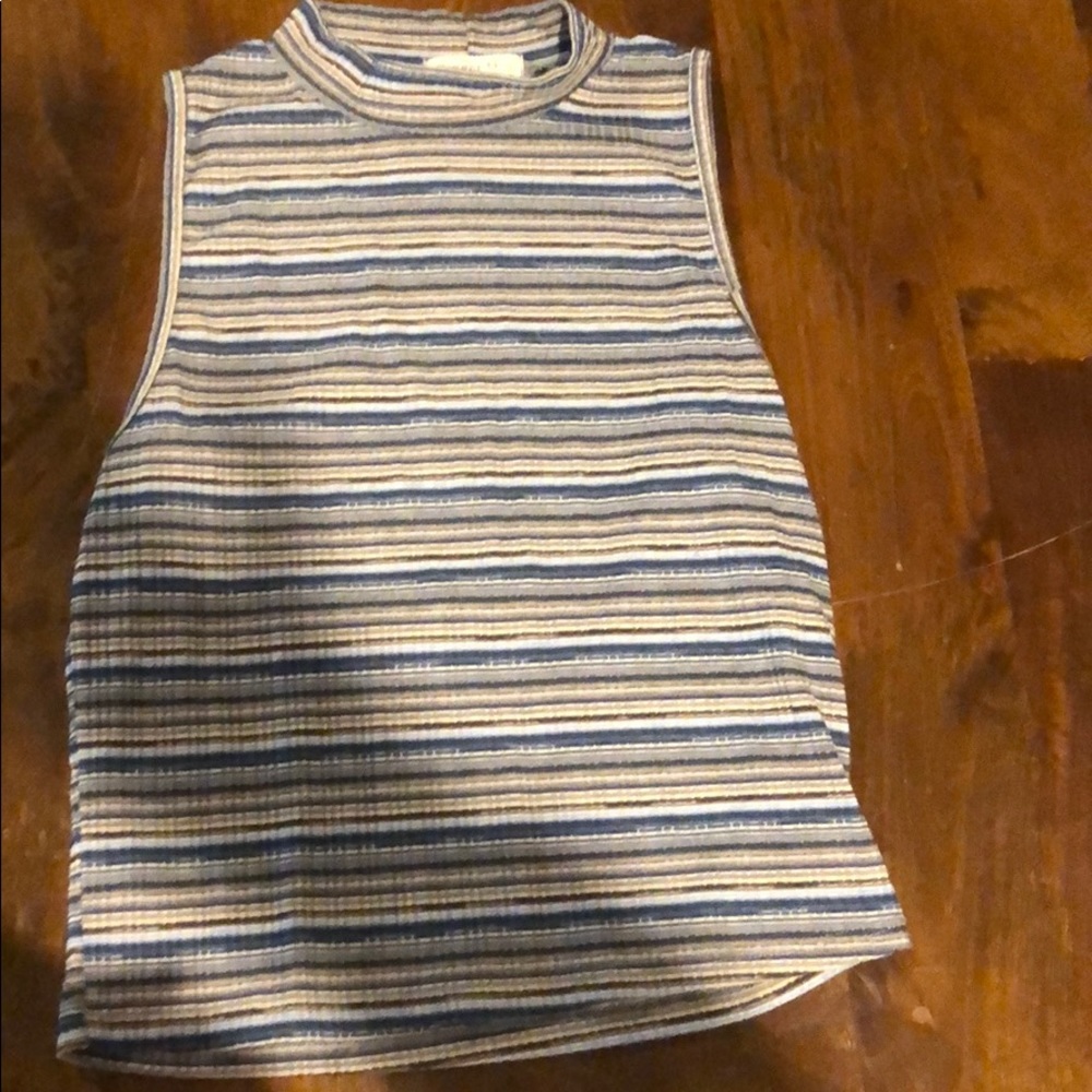 High neck/turtle neck crop top